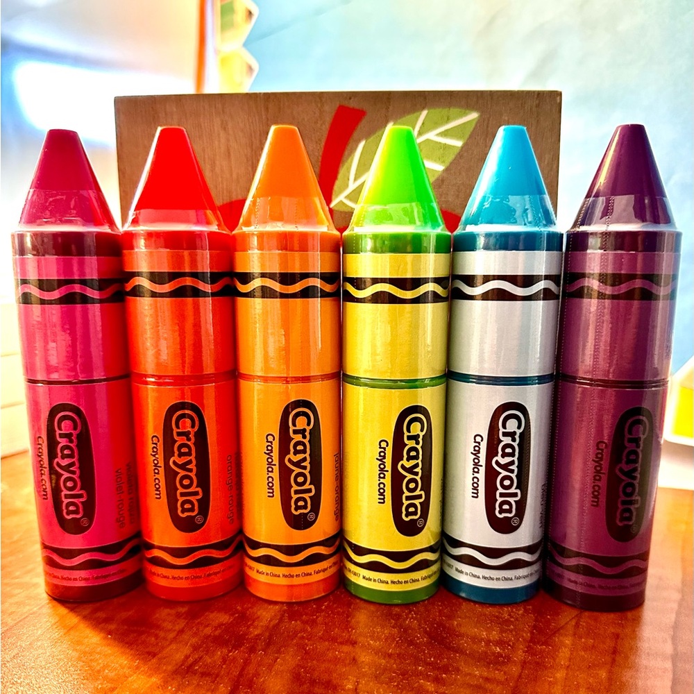 Wendy’s Crayola Crayons Kids Meal Complete Set of 6 Colors